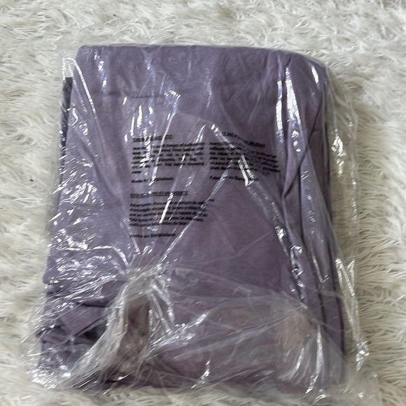 Everyday Relaxed fit by Urban Heritage crew neck tee in lavender size S- XL - Picture 5 of 5